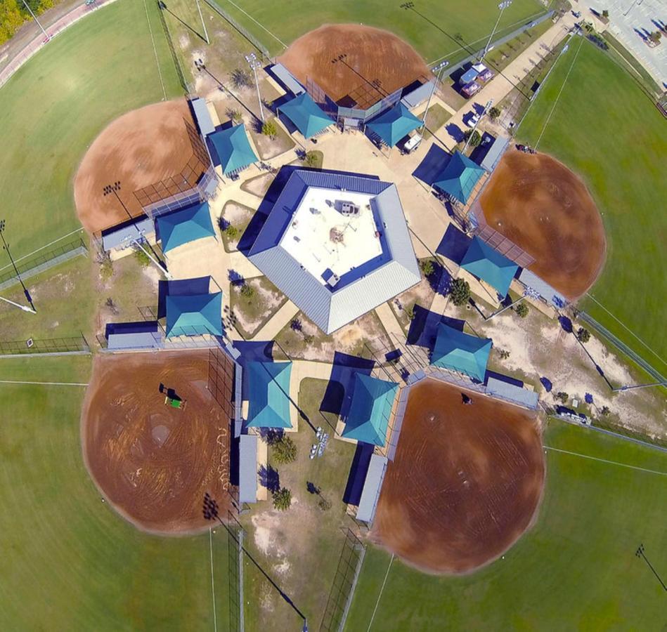 Holiday Inn & Suites College Station-Aggieland By Ihg Zewnętrze zdjęcie